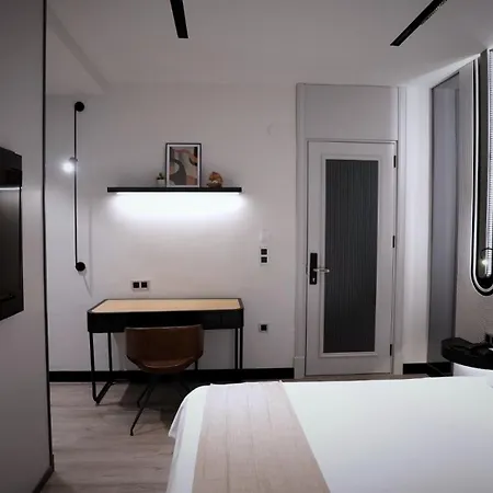 Hotel Business Airport *